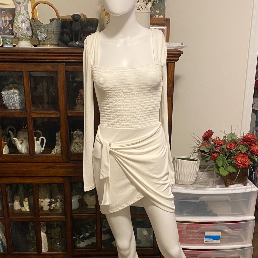 Lovers + Friends White Long Sleeve Dress